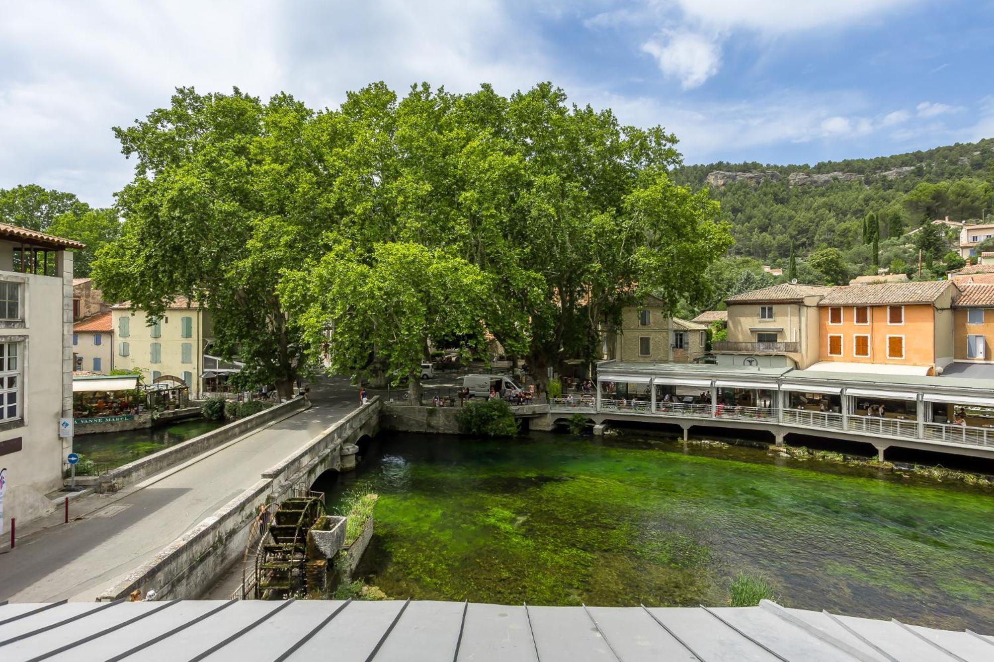 Le Chateau Olive Et Raisin Фонтен-де-Воклюз Экстерьер фото